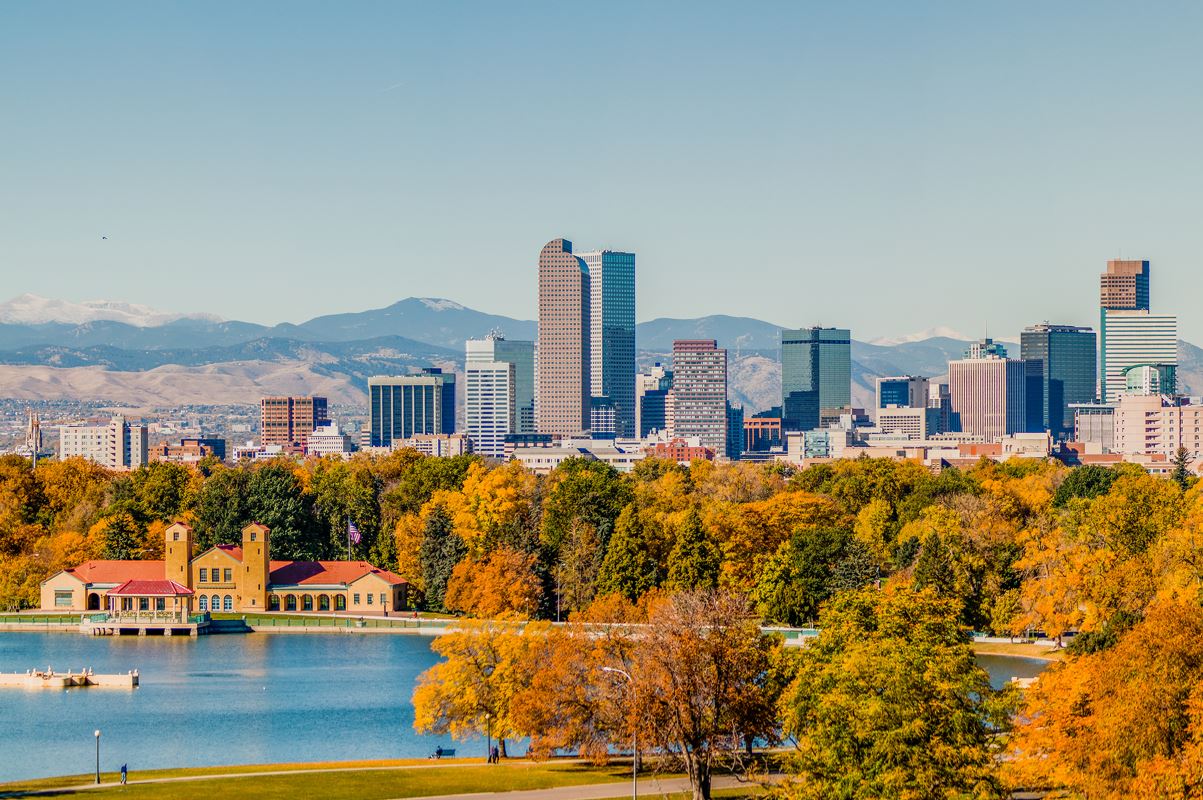 Top 10 Destinations In The U.S. This Fall, According To Airbnb